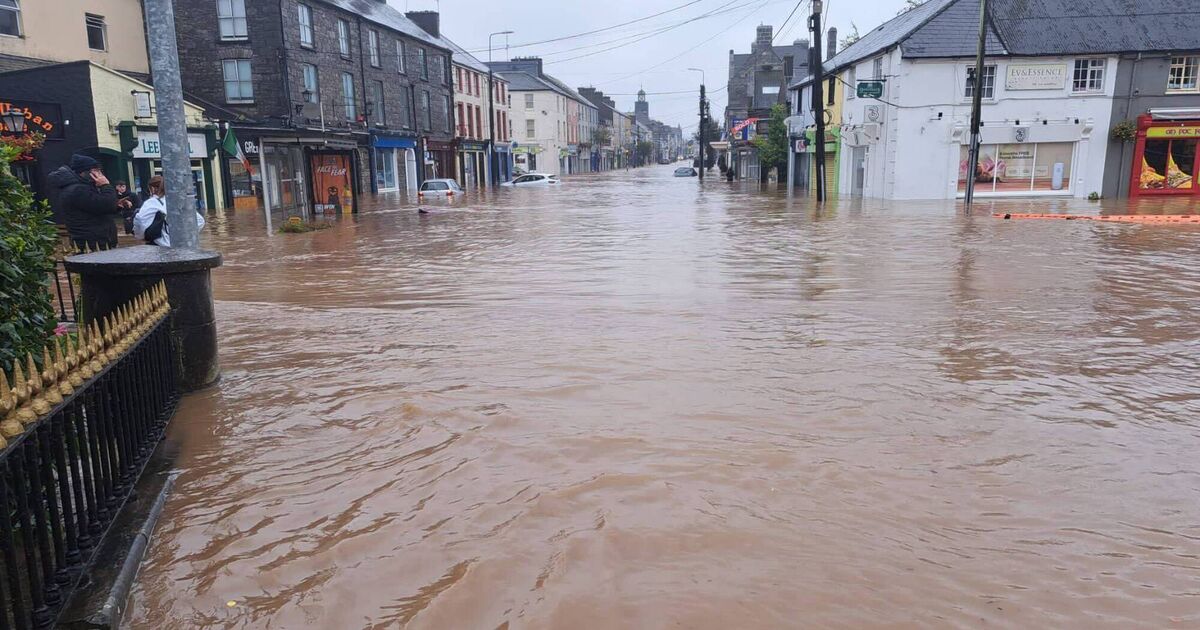 Cork Floods: Rest centre set up in Midleton to accommodate people who require evacuation - Vimarsana News