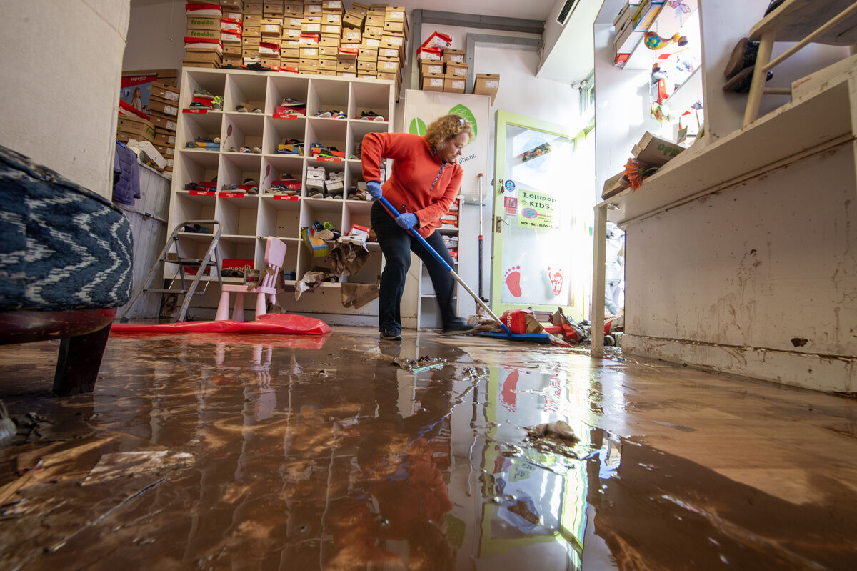 Eleanor Dunlea cleaning up at Lollipop Kids on Main Street, Midleton, Cork after yesterdays flooding. Picture Dan Linehan Eleanor Dunlea cleaning up at Lollipop Kids on Main Street, Midleton, Cork after yesterdays flooding. Picture Dan Linehan