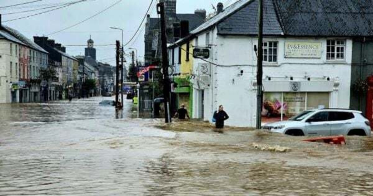 Representatives of Midleton businesses meet to discuss group response to floods - Vimarsana News