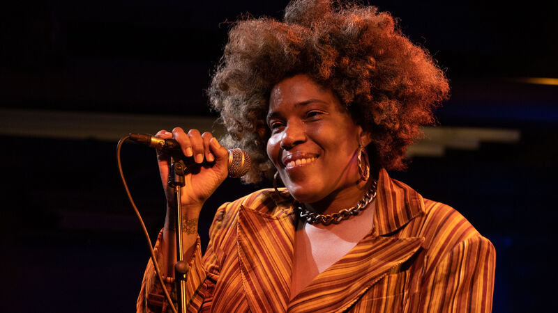 American superstar Macy Gray holds intimate gig at Cork pub ahead of sold-out Jazz Festival show
