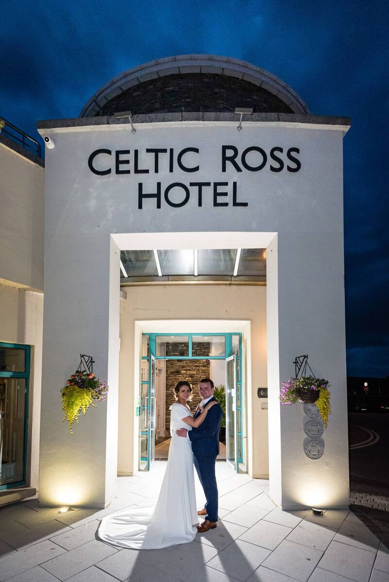 Emer Griffin and Anthony McCarthy outside the Celtic Ross Hotel in Cork. Emer Griffin and Anthony McCarthy outside the Celtic Ross Hotel in Cork.