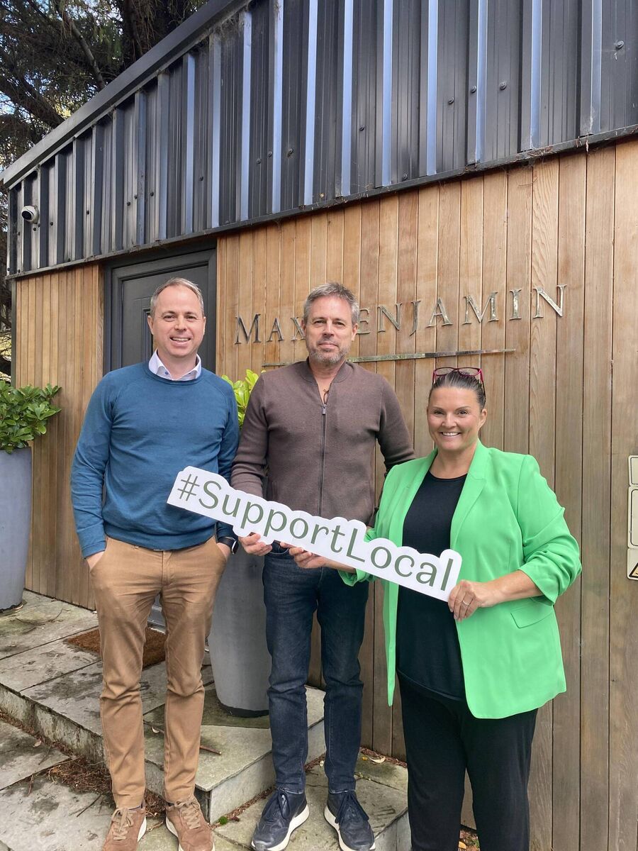 Sian Horn with David Van den Bergh and Mark Van den Bergh, of Max Benjamin. Sian is an ambassador for Champion Green. Sian Horn with David Van den Bergh and Mark Van den Bergh, of Max Benjamin. Sian is an ambassador for Champion Green.