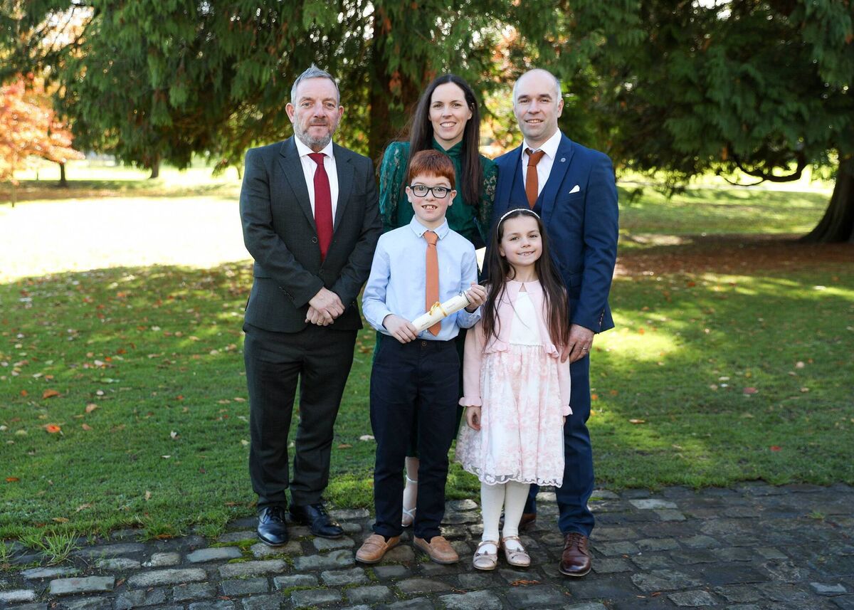 Marc O’ Connor, from Limerick, who received a Certificate of Bravery at the Oireachtas National Bravery Awards with Jerry Buttimer, Cathaoirleach of Seanad Éireann and with Vincent O’Connor, father, Mary, mother, Saive, sister. Pic: Maxwells. 