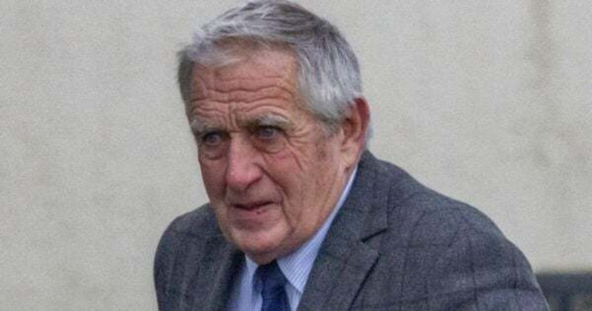 Pensioner who beat girlfriend, 45, after affair with French horseman avoids jail - Vimarsana News