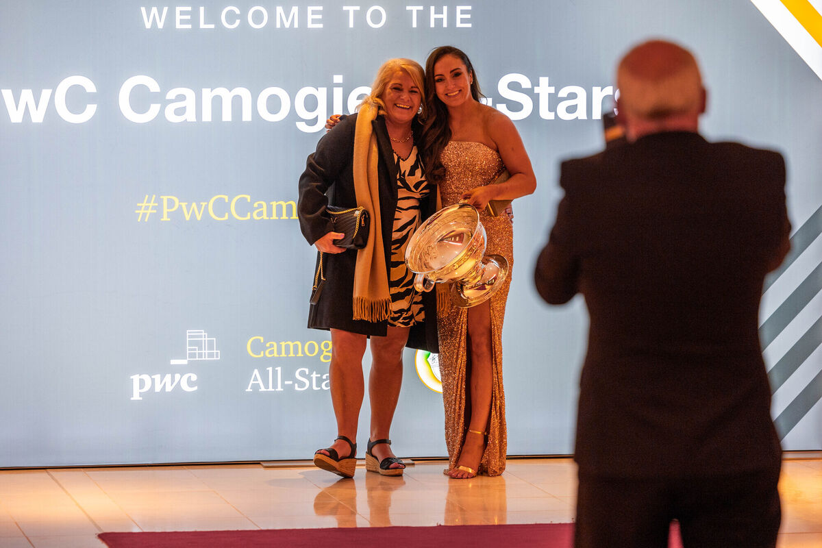 Cork’s Amy O’Connor arrives with her mother Tracey O’Connor. Cork’s Amy O’Connor arrives with her mother Tracey O’Connor.