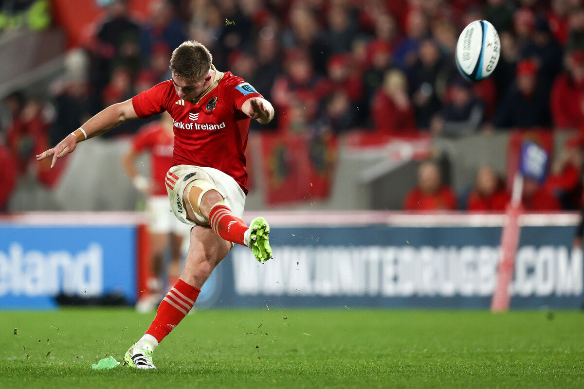 Munster’s Jack Crowley kicks a penalty. Picture: INPHO/Ben Brady Munster’s Jack Crowley kicks a penalty. Picture: INPHO/Ben Brady