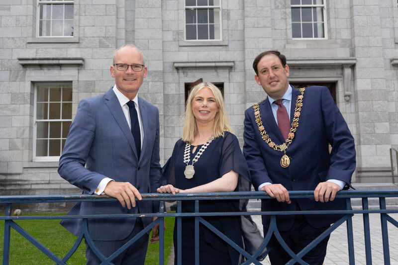 Minister for Enterprise, Trade &amp; Employment, Simon Coveney TD, President of Network Cork Ingrid Seim and Lord Mayor Cllr Kieran McCarthy at the September Network Cork meeting in the Millennium Hall, City Hall. Picture: Darragh Kane
