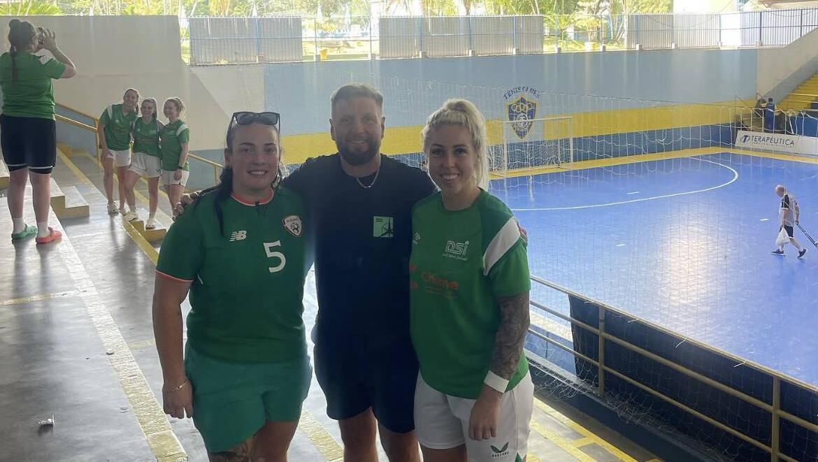 Nathalie O'Brien with her partner Maggie Duncliffe and dad Fergus O'Brien.