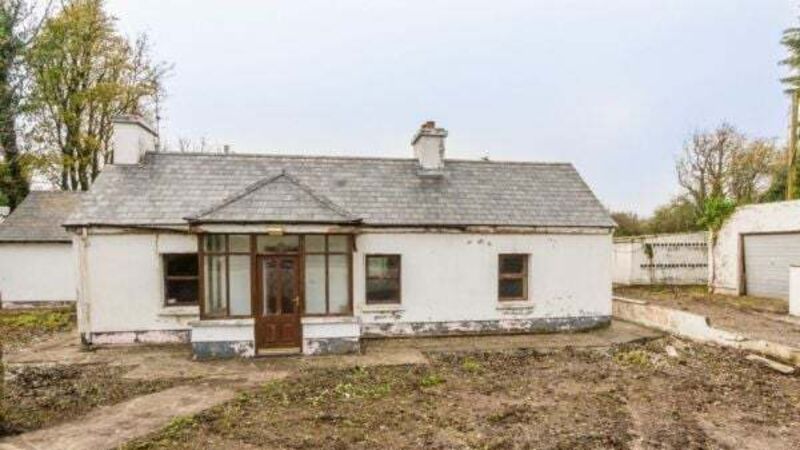 Bungalow bliss? Galway fixer-upper on the market for €70,000 Bungalow bliss? Galway fixer-upper on the market for €70,000