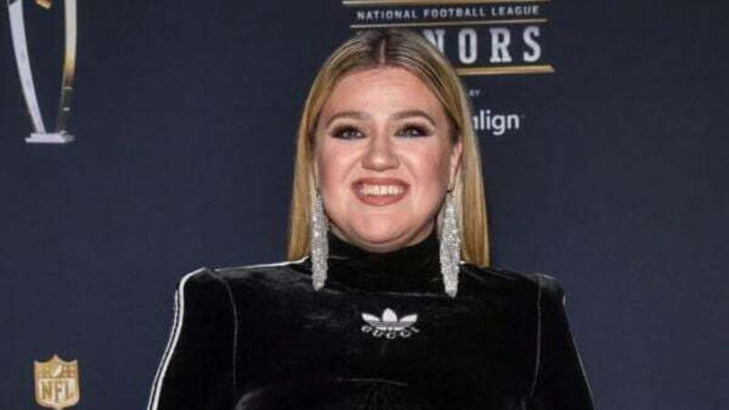 Kelly Clarkson’s ex-husband to pay her millions for unlawfully procured TV deals Kelly Clarkson’s ex-husband to pay her millions for unlawfully procured TV deals