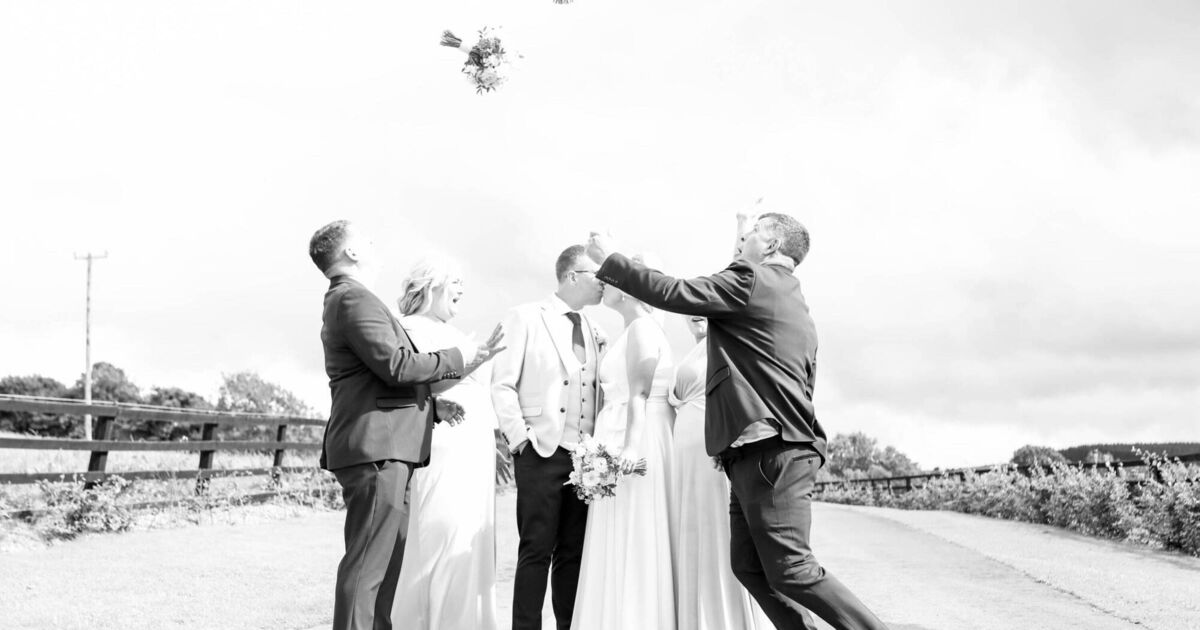 Wedding of the Week: Cork couple who met while holidaying in Youghal wed - Vimarsana News
