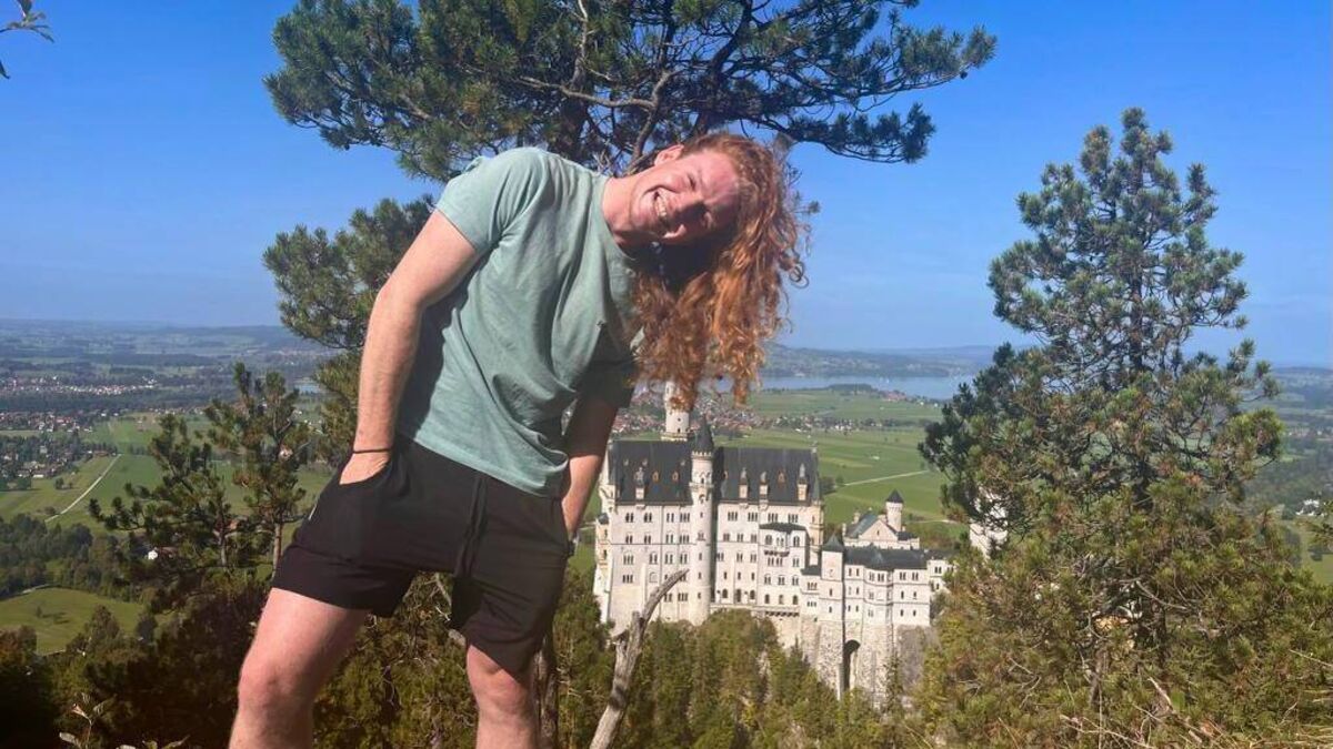 Man raises over €3,000 for Cork charity by shaving head