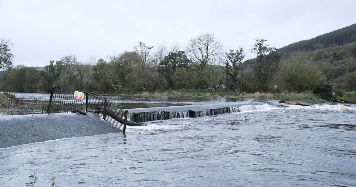 Councillors' war of words on Ballincollig Weir repair delay - Vimarsana News