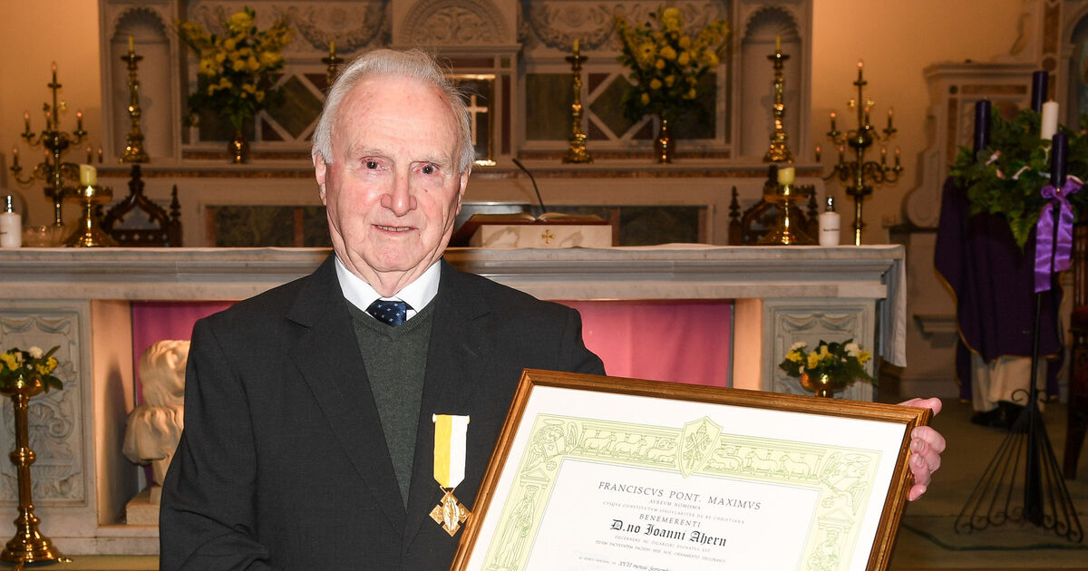 John, 91, awarded prestigious medal for service to Cork's oldest charity - Vimarsana News