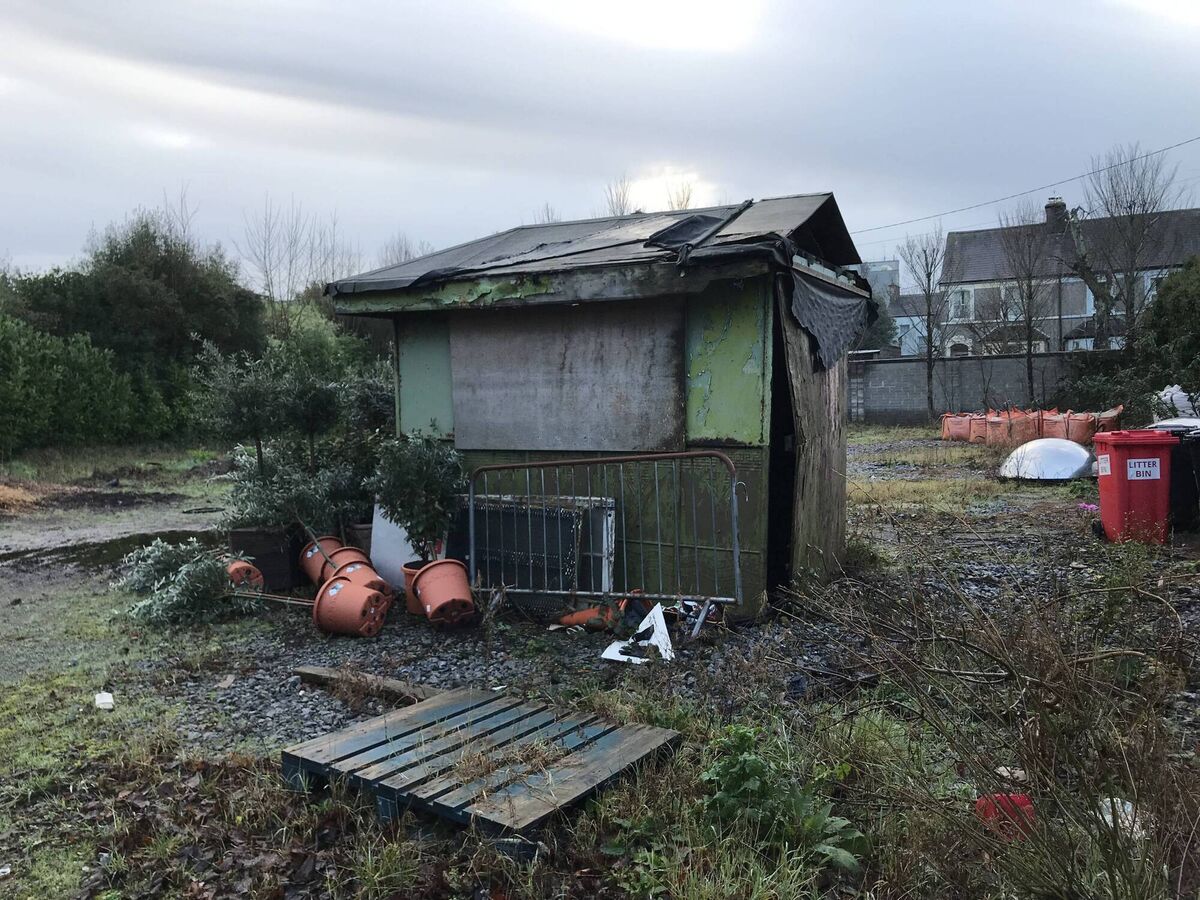 The 'Fireman's Hut in winter, 2022, before it was renovated. The 'Fireman's Hut in winter, 2022, before it was renovated.