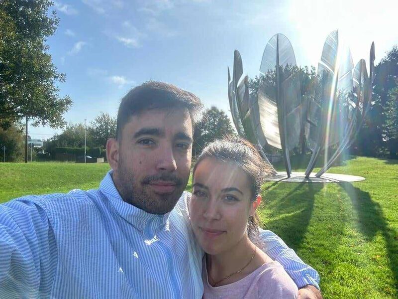 María Jesús Quirós visiting the Kindred Spirits monument in Midleton with her boyfriend Javier Méndez; they are maintaining a long-distance relationship since meeting in Spain and will meet again for Christmas in Maria’s home town of Ávila.