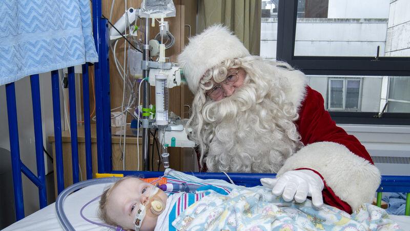 Pictures: Santa pays a visit to Ladybird Ward, CUH