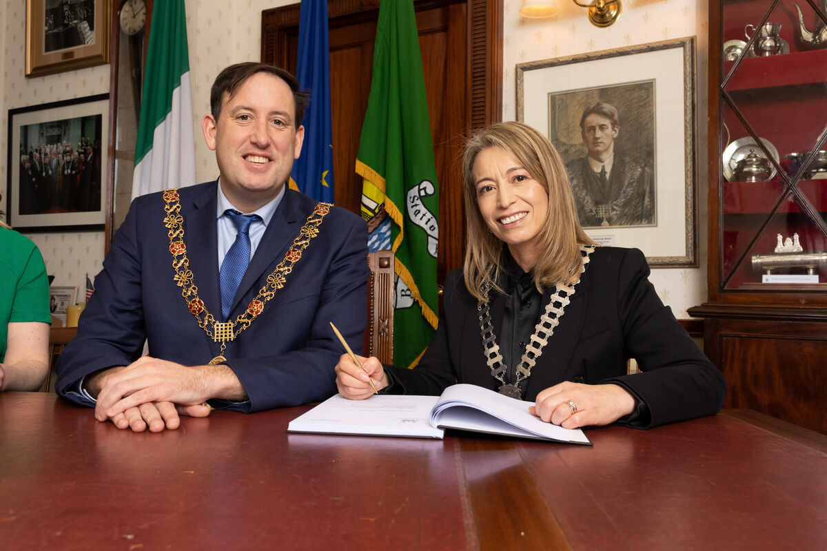 Lord Mayor of Cork Cllr Kieran McCarthy with the new president of Network Cork Susana Marambio, Beacon Business Coaching. Picture: Darragh Kane