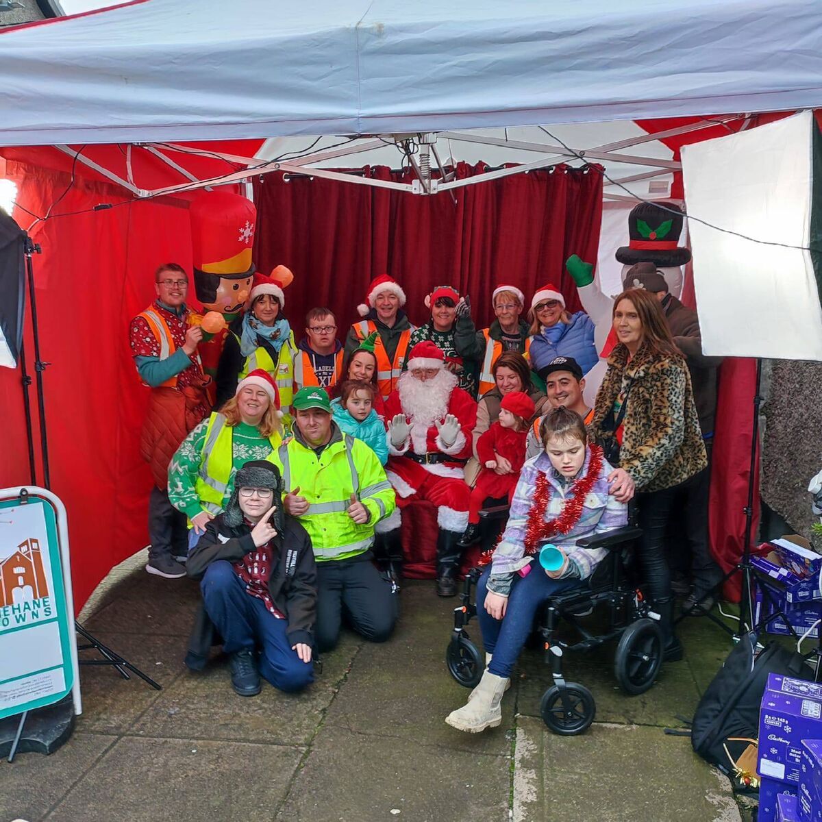 Members of Ballyphehane Tidy Towns with family, friends and Santa Claus at their Christmas Fair held recently.