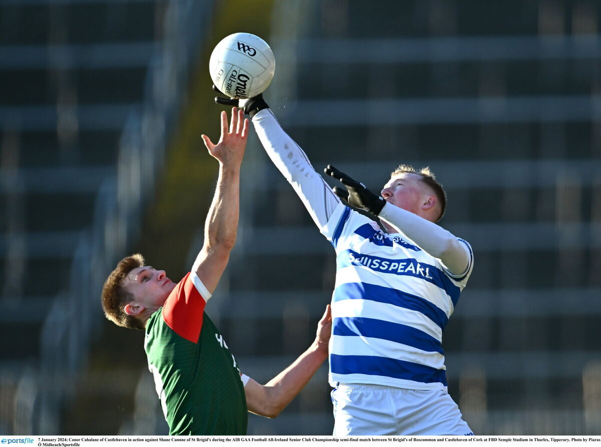MY BALL: Conor Cahalane of Castlehaven in action against Shane Cunnne of St Brigid's. Picture: Piaras Ó Mídheach/Sportsfile MY BALL: Conor Cahalane of Castlehaven in action against Shane Cunnne of St Brigid's. Picture: Piaras Ó Mídheach/Sportsfile