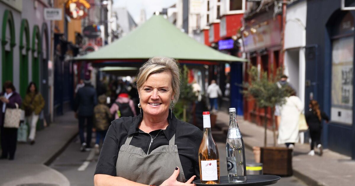 'Businesses crying out for help': Another Cork restaurant closes its doors - Vimarsana News