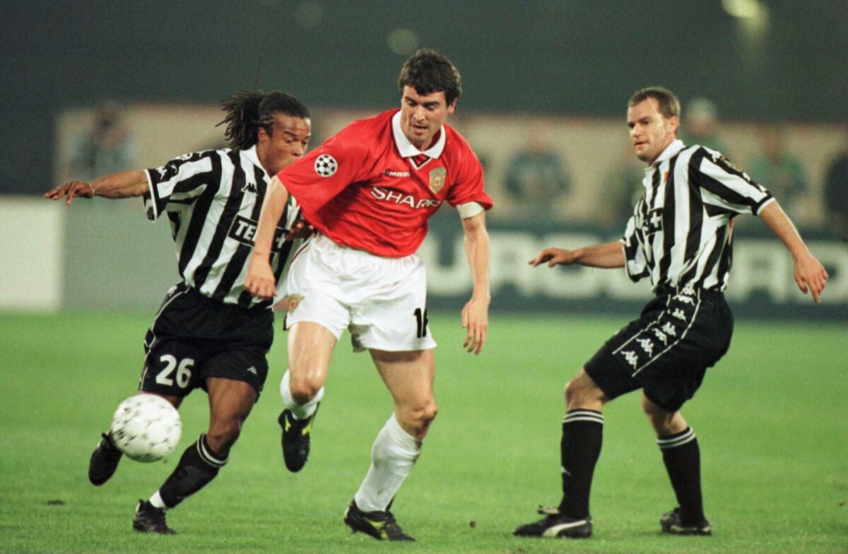 Roy Keane of Manchester Utd breaks through. Picture: Ross Kinnaird/ALLSPORT Roy Keane of Manchester Utd breaks through. Picture: Ross Kinnaird/ALLSPORT