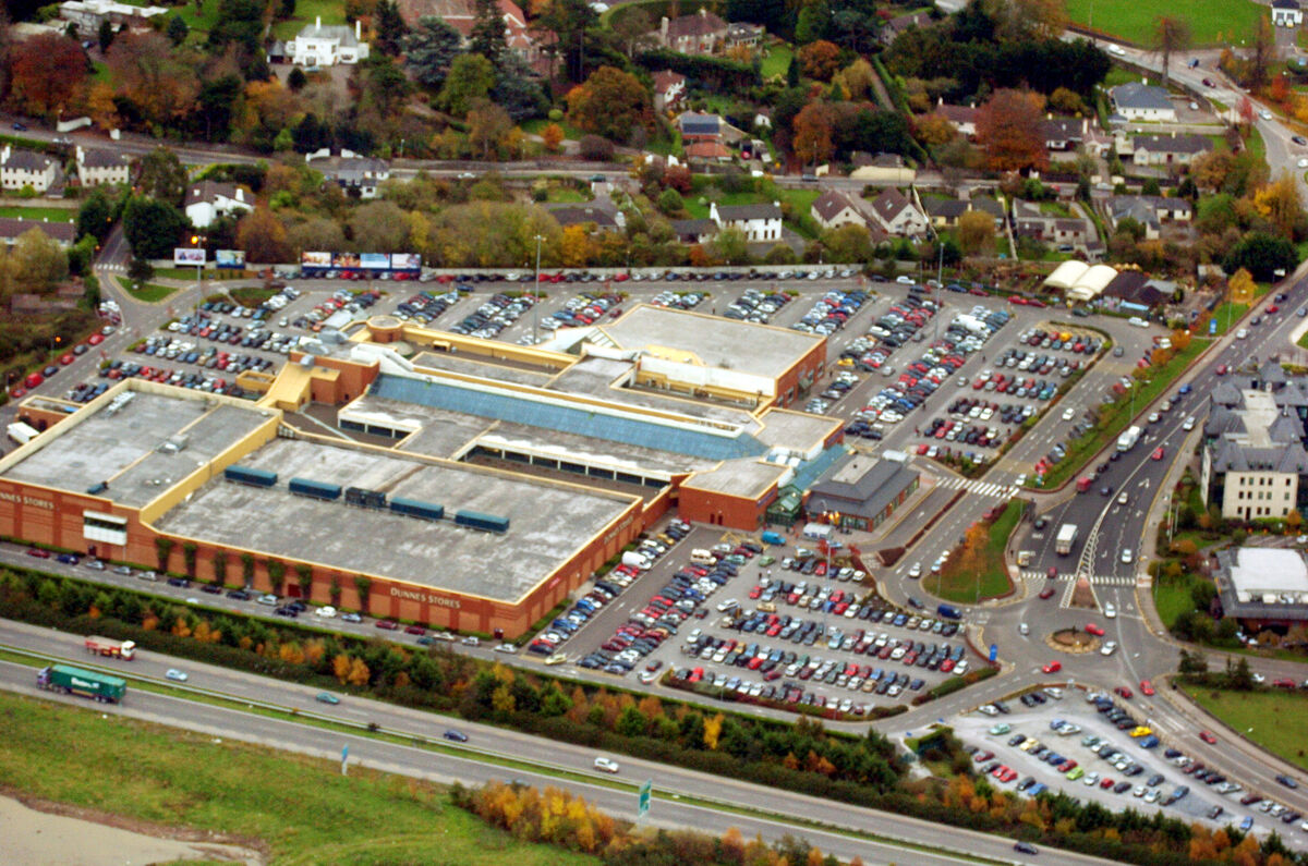 Aerial photo of Douglas Court Shopping Centre pictured in 2004. 