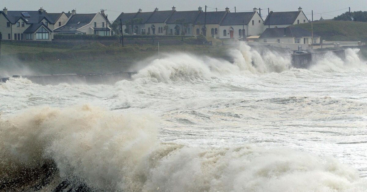 Cork braces for 'severe and damaging gusts' ahead of Storm Isha - Vimarsana News