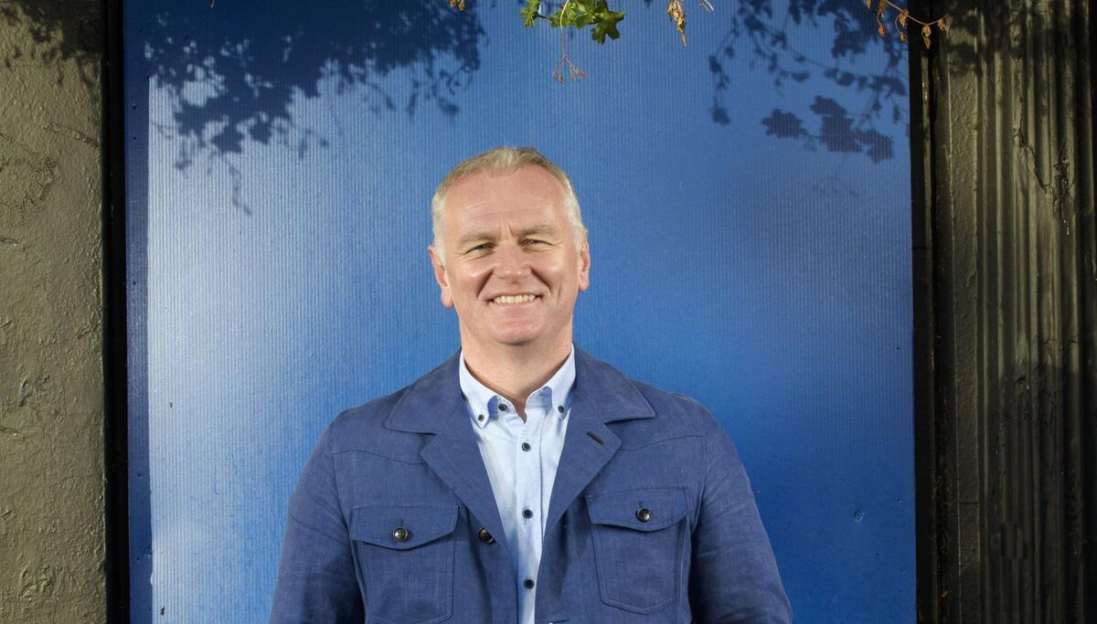 Broadcaster Dáithí Ó Sé will receive the Honorary Cork Person Award for his extensive contributions to broadcasting. Broadcaster Dáithí Ó Sé will receive the Honorary Cork Person Award for his extensive contributions to broadcasting.