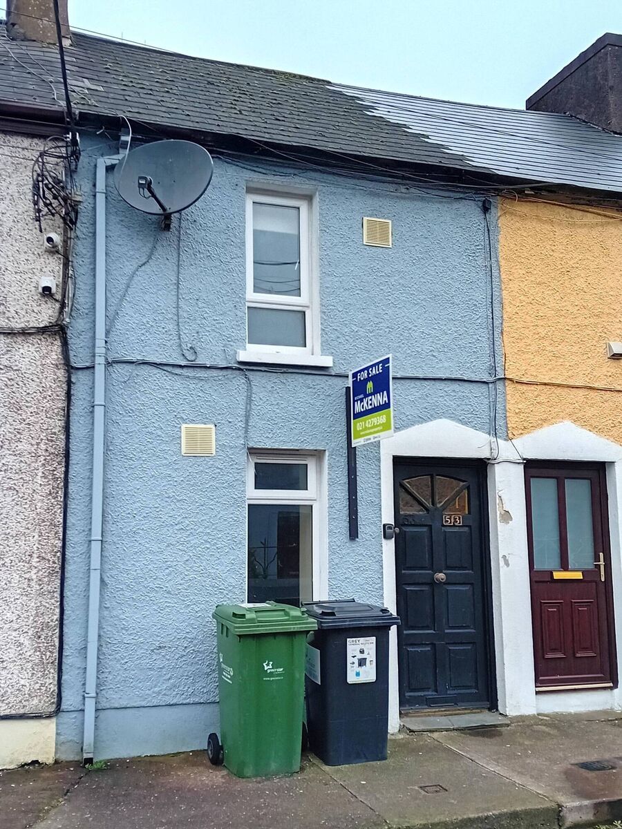 53, Commons Road, Blackpool, is a little gem with a modern interior, on sale for €150,000. 