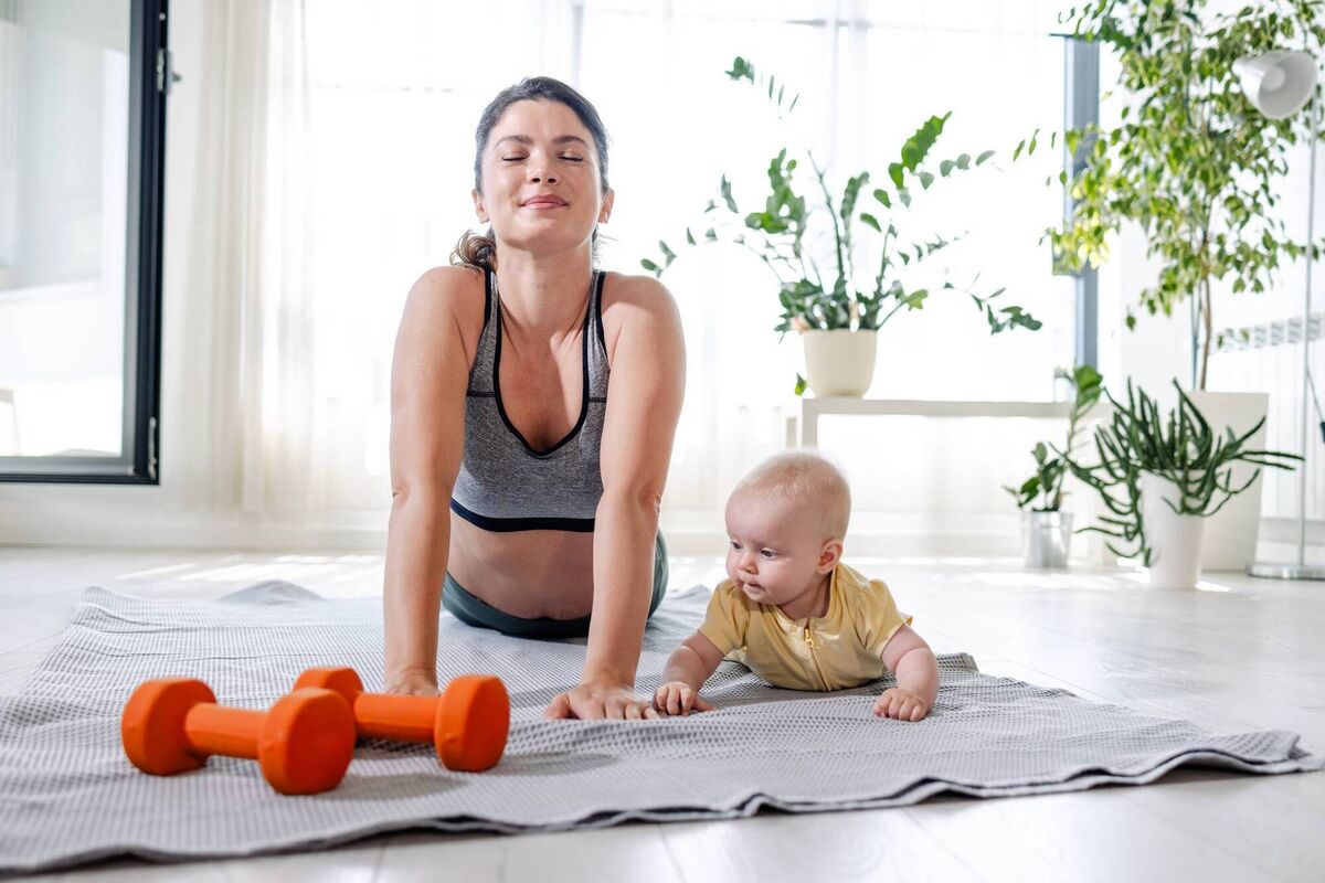 There can be so much pressure on women to ‘bounce back’ after having a baby, says Emer Harrington. Picture: Stock posed by model There can be so much pressure on women to ‘bounce back’ after having a baby, says Emer Harrington. Picture: Stock posed by model