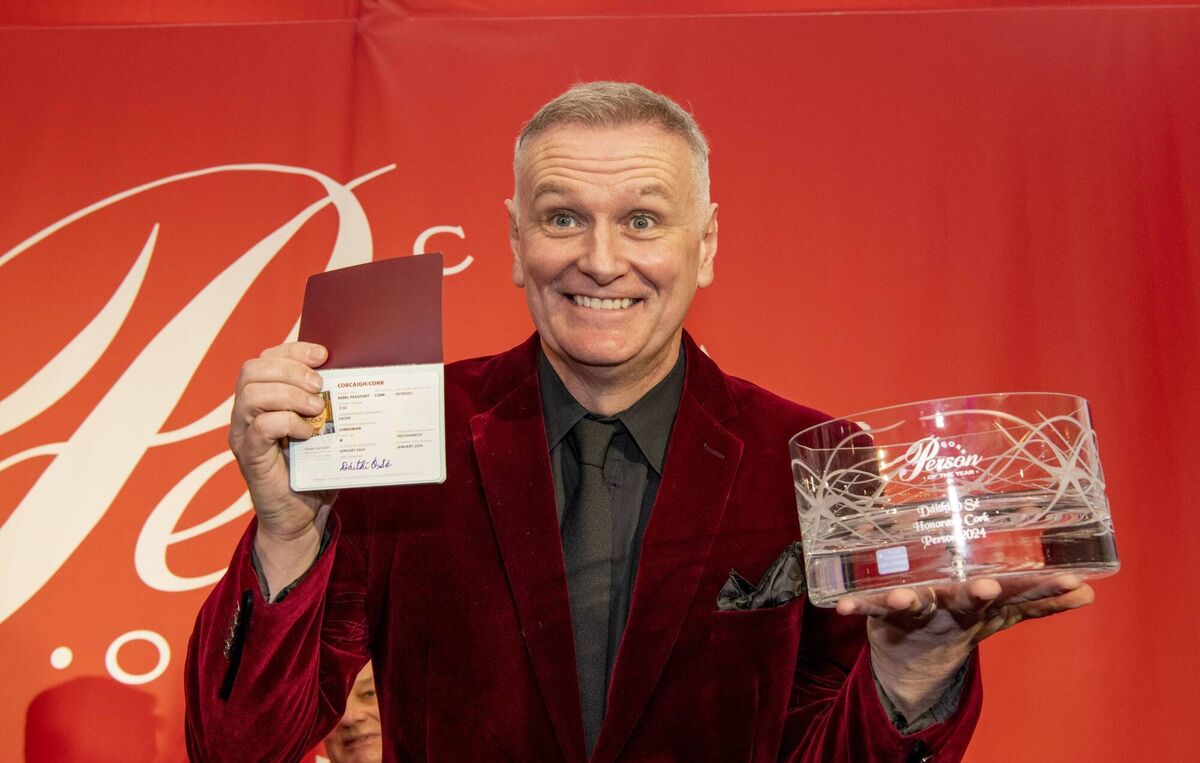 FREE PIC – NO REPRO FEE – January 26, 2024 Broadcastger, Daithí Ó Sé with the Honorary Cork Person Award at the 31st annual Cork Person of the Year Awards which took place the Metropole Hotel, Cork. Pic: Brian Lougheed 