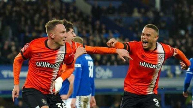 Cauley Woodrow sends Luton into FA Cup fifth round with late winner at Everton Cauley Woodrow sends Luton into FA Cup fifth round with late winner at Everton