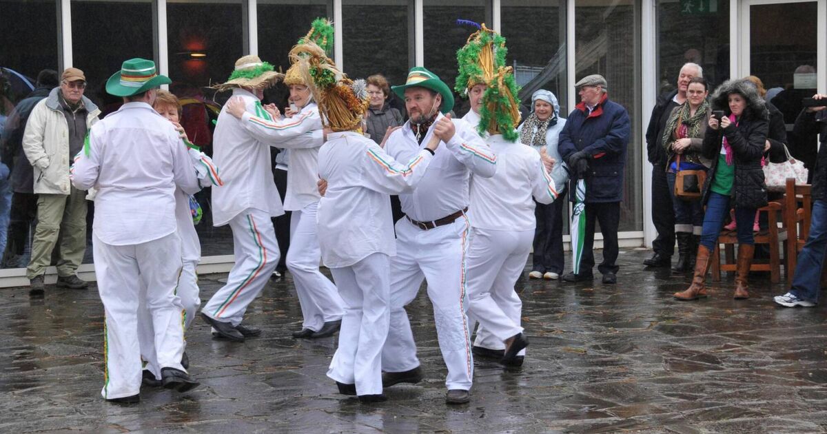 Throwback Thursday: Do you recall St Brigid's Day Biddy Dancers? - Vimarsana News