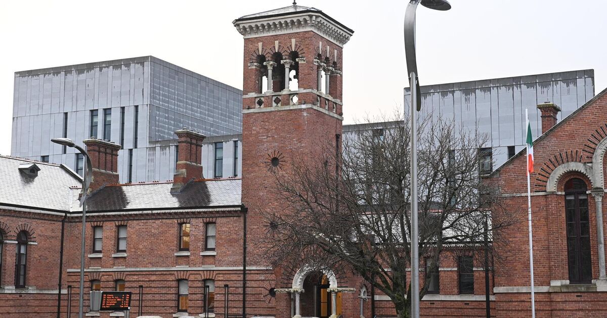 Woman admitted to stealing cosmetics from Cork city centre store - Vimarsana News