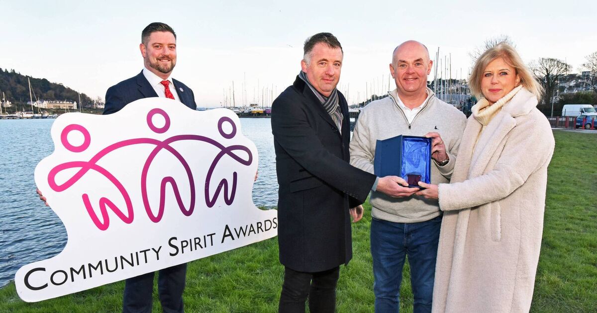 Organisers of Crosshaven triathlon honoured with Community Spirit award - Vimarsana News