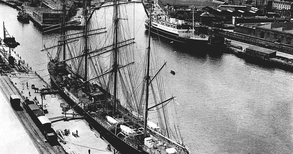 Throwback Thursday: The day my family left Cork on the Innisfallen - Vimarsana News