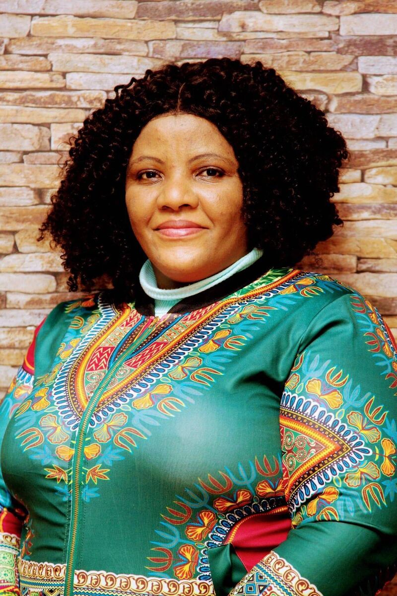 Neo Florence Gilson, a Cork-based poet, storyteller, and singer from South Africa. Neo Florence Gilson, a Cork-based poet, storyteller, and singer from South Africa.