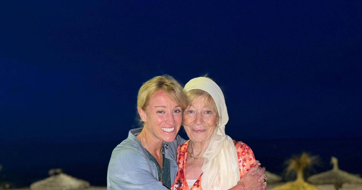 Cork women gets coat with sentimental value back following car theft - Vimarsana News