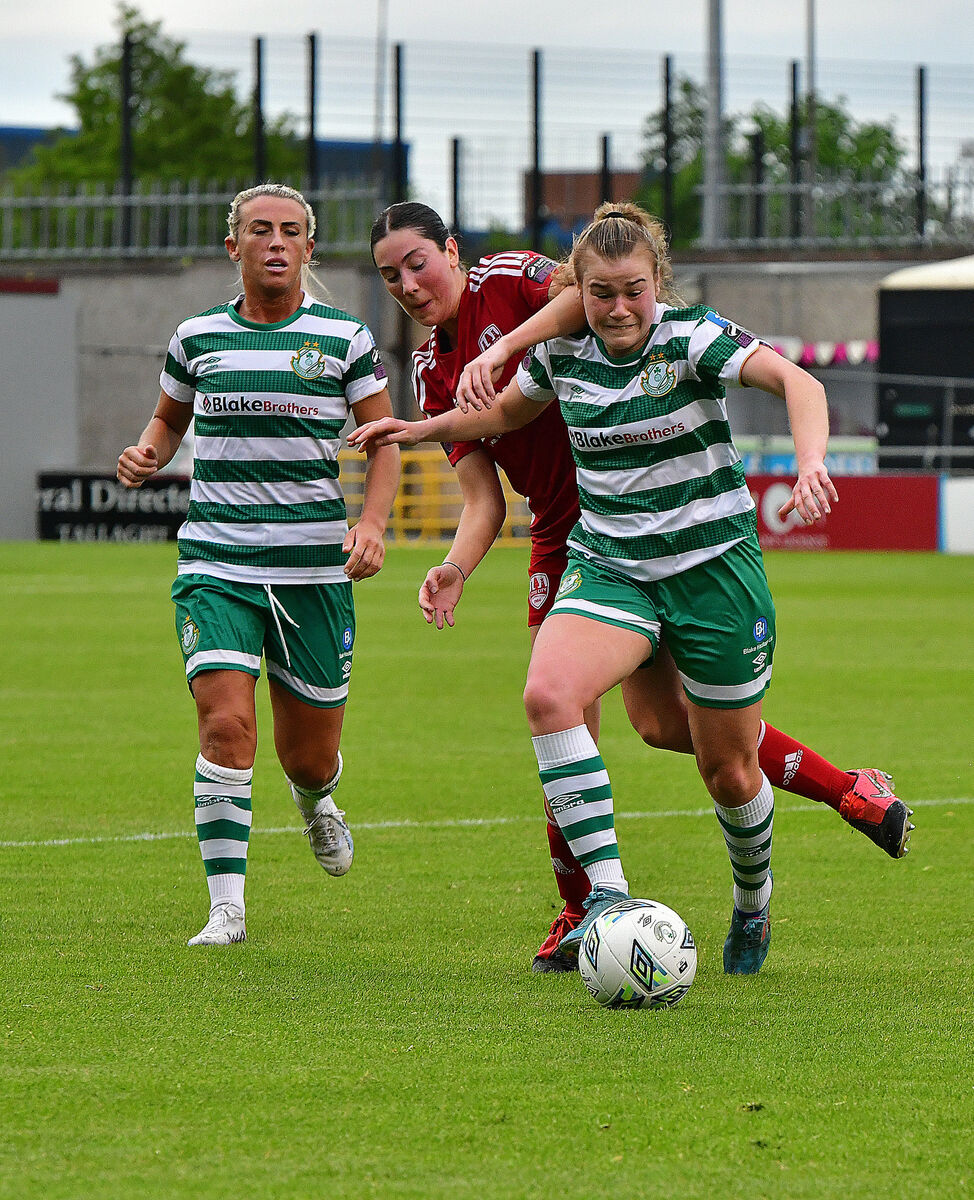  Cork City's Aoibhin Donnelly tries to dispossess Shamrock Rovers Orlaith O'Mahony. Picture: Moya Nolan