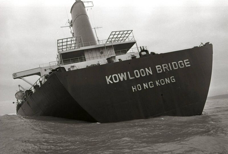 The ill-fated Kowloon Bridge, which was nearly 1,000 feet in length, breaking up at the Stags Rocks off the West Cork coast.  Picture: Denis Minihane/Irish Examiner Archive