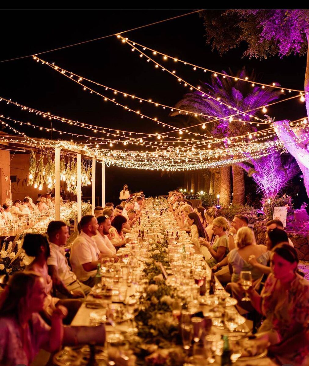 The bride said: “From Decor to food to entertainment, everything was perfect!!”