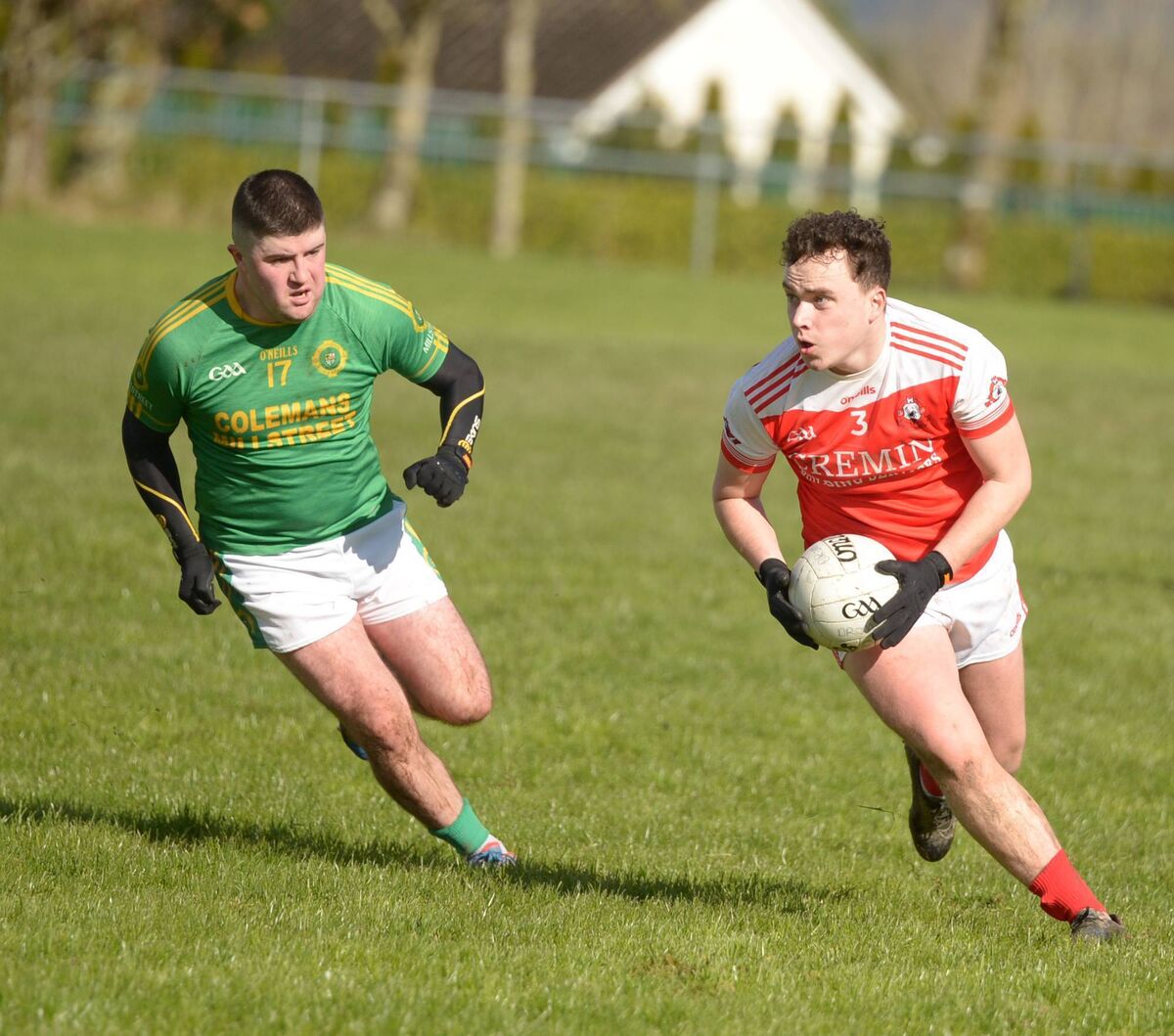 Dromtariffe full back Jamie Kelleher views his options against Millstreet during the McCarthy Insurance Group Co. FL Division 5. Picture John Tarrant Dromtariffe full back Jamie Kelleher views his options against Millstreet during the McCarthy Insurance Group Co. FL Division 5. Picture John Tarrant