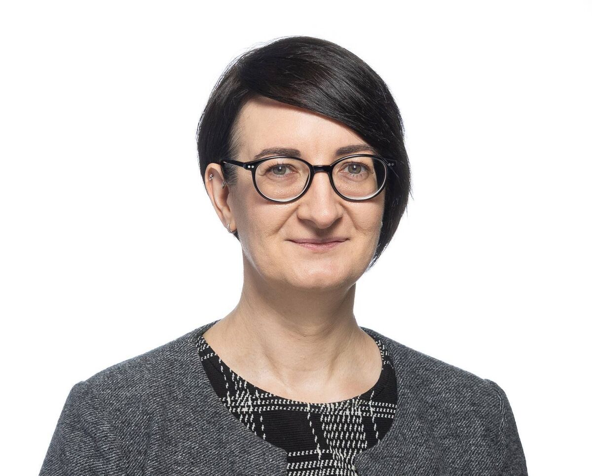 Lorraine Draper. Lorraine Draper.