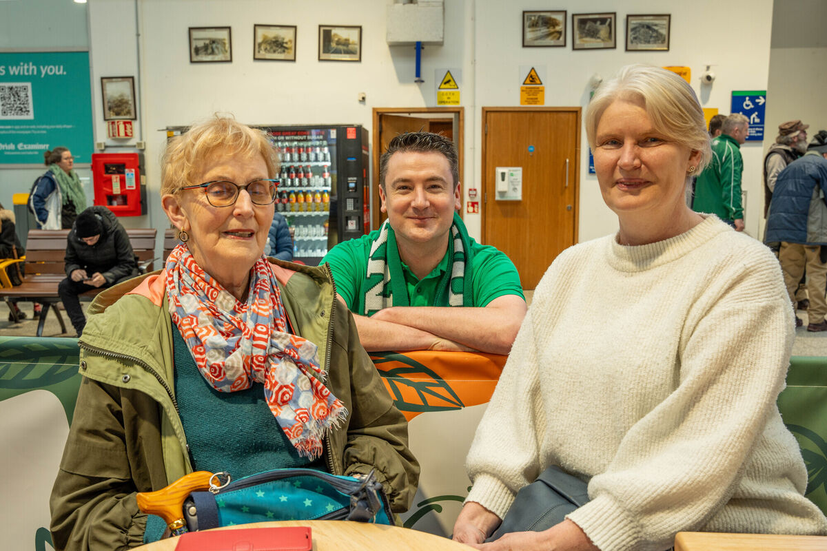 Marie and Eleanore Moore with Joe Kirby at Kent Station on their way to Dublin for the big game between Ireland and Scotland. Picture: Noel Sweeney.