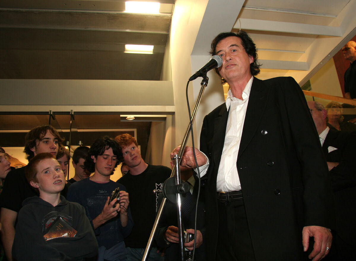 Jimmy Paige, former guitarist with Led Zeppelin, speaking at the opening of the William Burgess exhibition at Cork Public Museum in 2005. Photo: Donna McBride Jimmy Paige, former guitarist with Led Zeppelin, speaking at the opening of the William Burgess exhibition at Cork Public Museum in 2005. Photo: Donna McBride