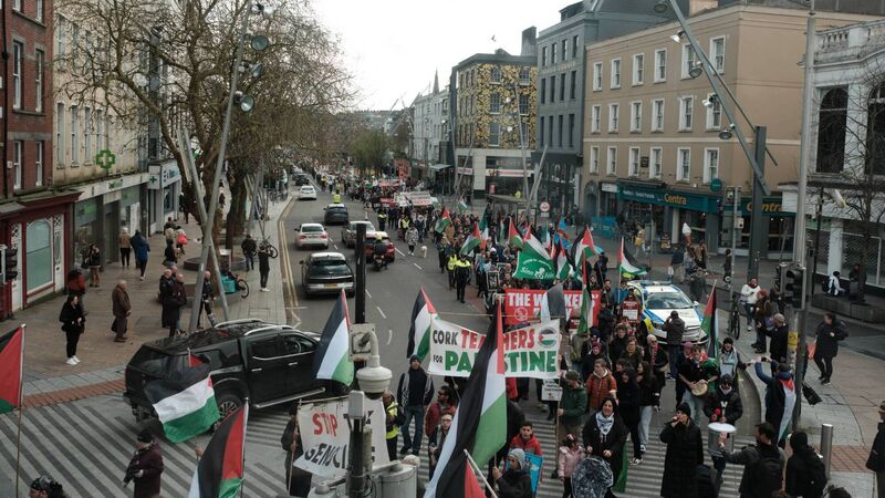 Hundreds take to the streets of Cork to march for peace in Palestine