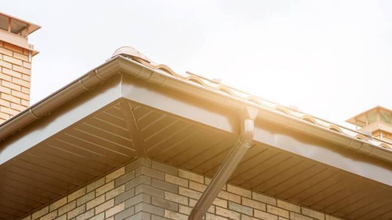Warning of cold-call ‘con artists’ offering to clean gutters