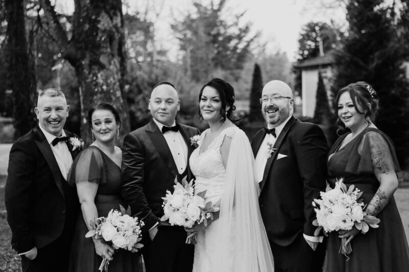 Maid of Honour was Jess Dowling, bridesmaid was Chloe Wall, Best Man was Phil O’Sullivan and groomsman was Stephen Walsh.