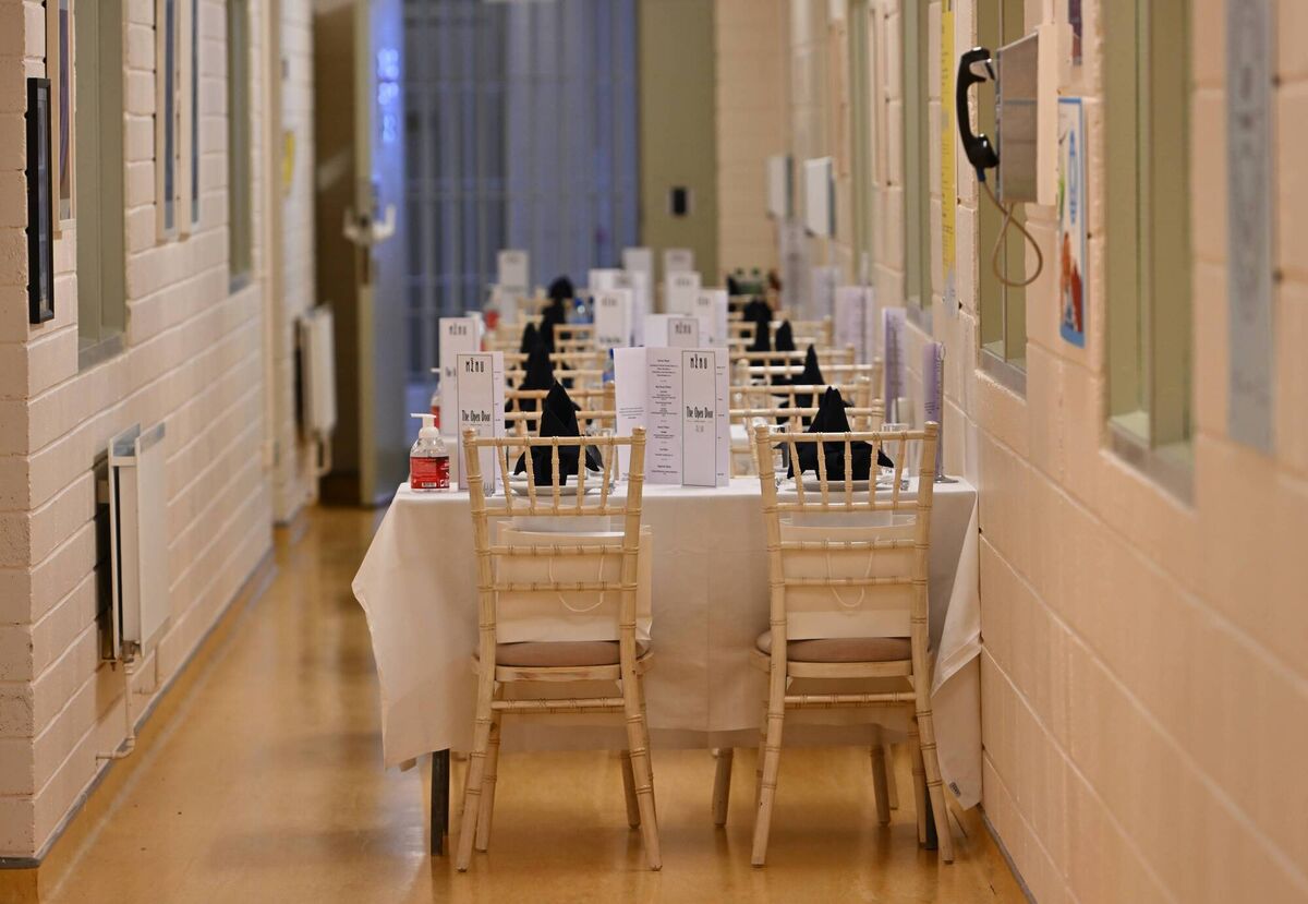 The Irish Prison Service, in collaboration with the Department of Tourism & Hospitality at Munster Technological University (MTU) and Irish Association for Social Inclusion Opportunities (IASIO), recently hosted the third installment of The Open Door Restaurant initiative at Cork Prison. The Irish Prison Service, in collaboration with the Department of Tourism & Hospitality at Munster Technological University (MTU) and Irish Association for Social Inclusion Opportunities (IASIO), recently hosted the third installment of The Open Door Restaurant initiative at Cork Prison.